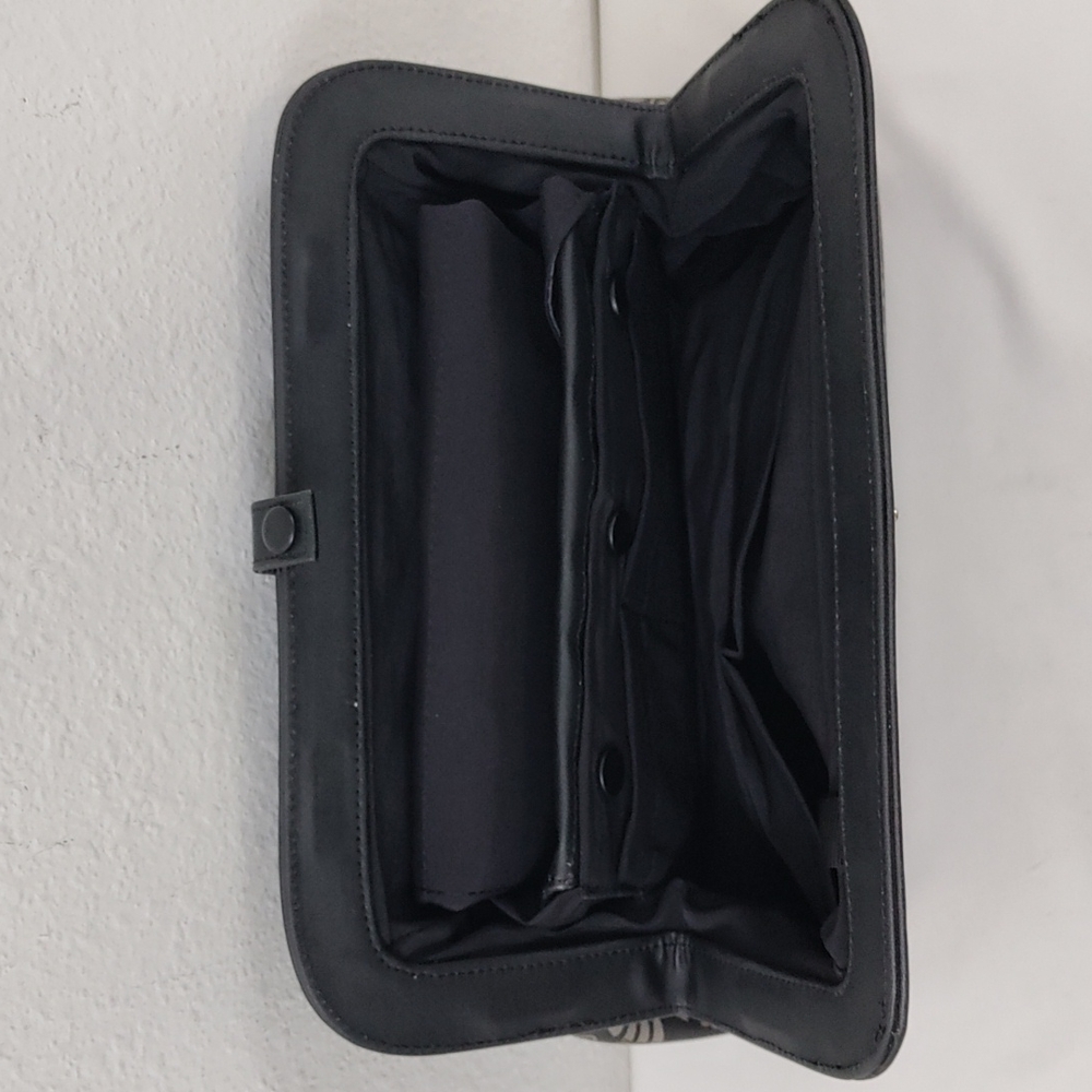 Petunia Pickle Bottom Diaper Bag Handbag - Picture 10 of 14